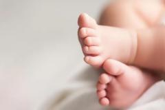Θεσσαλονίκη: Μωρό 35 ημερών στο νοσοκομείο Παπαγεωργίου με κορονοϊό (βίντεο)