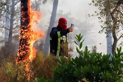 Φωτιές Γαλλία: Νεκροί στο φλεγόμενο θέρετρο της Κυανής Ακτής κοντά στο Σεν Τροπέ