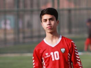 Φωτογραφία για Ποδοσφαιριστής της εθνικής Αφγανιστάν σκοτώθηκε από πτώση από αμερικάνικο αεροπλάνο