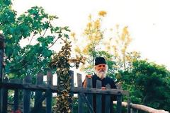 Ὁ πατὴρ Ἰσαὰκ (Ἀτάλλα): «Δὲν θὰ μὲ δελεάσουν τὰ πλούτη ὅλου τοῦ κόσμου. Ἡ θέση μου εἶναι στὸ Μοναστήρι»