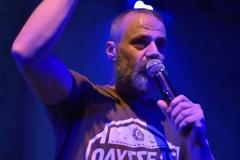 Νεκρός σε τροχαίο ο τραγουδιστής της χιπ-χοπ Οδυσσέας Τσιαμπόκαλος