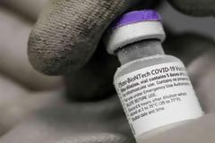 Αποτελεσματικότητα μόλις ...16% για το Pfizer στους οκτώ μήνες!