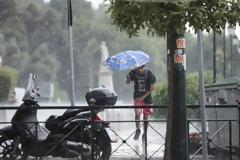 Καιρός: Πού θα «χτυπήσουν» βροχές και καταιγίδες το Σάββατο