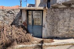 Μεσσηνία: Θρίλερ με πτώμα γυναίκας που βρέθηκε θαμμένη σε αυλή σπιτιού (ΒΙΝΤΕΟ)