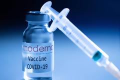 Moderna: Αίτημα για έγκριση της τρίτης δόσης του εμβολίου της στον Αμερικανικό Οργανισμό Φαρμάκων