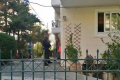 Ραφήνα: H τραγική ιστορία πίσω από τον θάνατο του 44χρονου - Η μητροκτονία και τα τρία σημειώματα