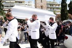 Mad Clip: Το τελευταίο αντίο στον ράπερ που χάθηκε στην άσφαλτο