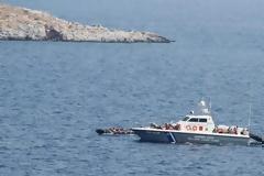 Ιωάννινα: Κατασχέθηκε σκάφος που μετέφερε 14 μετανάστες ανοιχτά της Πάργας