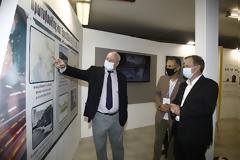 Ο Υπουργός Υποδομών και Μεταφορών Κ. Καραμανλής  στο περίπτερο του ΟΣΕΘ στη ΔΕΘ