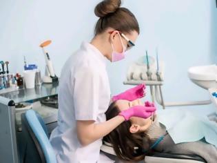 Φωτογραφία για Πώς θα προσέρχονται οι ασθενείς στα οδοντιατρεία: Διευκρινίσεις του υπουργείου Υγείας