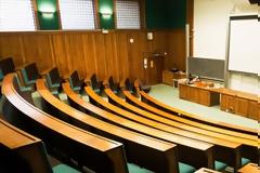 Πανεπιστήμια: Η διά ζώσης εκπαίδευση φέρνει αντάρτικο από καθηγητές