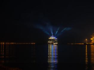 Φωτογραφία για Ηράκλειο: Ένα εντυπωσιακό νυχτερινό λιμάνι (Pic)