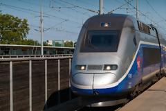 Γαλλία: Τρεις νεκροί και ένας τραυματίας, χτυπημένοι από τρένο.