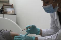 Γρίπη: 1,8 εκατ. αντιγριπικά εμβόλια «κάθονται» στα φαρμακεία - Ανησυχία για το εποχικό ξέσπασμα