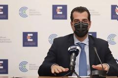 Πλεύρης: Τους πρώτους μήνες του 2022 διαθέσιμα τα πρώτα φάρμακα για τον κορονοϊό