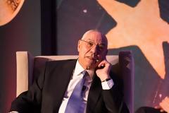 «Ο θάνατος εμβολιασμένων από κοροναϊό δεν ακυρώνει τα εμβόλια» - Τι λέει για τον Κόλιν Παουελ Αμερικανίδα επιστήμονας
