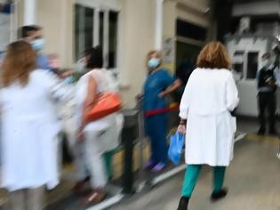 Φωτογραφία για Θεσσαλονίκη: Πρώην δημοτική σύμβουλος παρίστανε τη γιατρό και εξαπατούσε καρκινοπαθείς