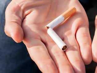 Φωτογραφία για Ηλεκτρονικό τσιγάρο: Τελικά δεν βοηθά ιδιαίτερα τους καπνιστές να το κόψουν. Νέα μελέτη