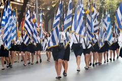 Στο κόκκινο η Β. Ελλάδα: Όλοι με μάσκες στις παρελάσεις - Στο 90% η πληρότητα των ΜΕΘ