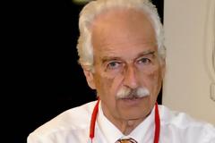 Καθηγητής Γουργουλιάνης: Με ένα απλό γράφημα, τελειώνει την κουβέντα για τα εμβόλια στην Ελλάδα