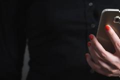 Καμπάνια για τον εμβολιασμό: Μπαράζ SMS στα κινητά 450.000 ανεμβολίαστων (ΦΩΤΟ)