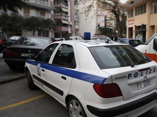 Φωτογραφία για Φονική ληστεία στη Θεσσαλονίκη: Νεκρός υπάλληλος ψιλικατζίδικου από χτυπήματα στο κεφάλι