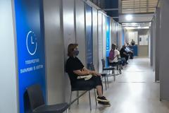 Κορωνοϊός: Πενταπλασιάστηκαν τα ραντεβού για εμβολιασμό με την πρώτη δόση