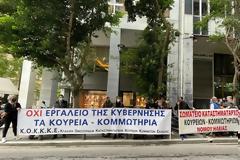 Κομμωτήρια: Στον δρόμο οι επαγγελματίες κατά των νέων μέτρων - Ζητούν οικονομική ενίσχυση
