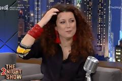Κατερίνα Βρανά: «Ενοχλούνται που αυτοσαρκάζομαι λέγοντας ότι είμαι ανάπηρη. Να θίγεστε που δεν υπάρχει πρόσβαση για τους ανάπηρους»