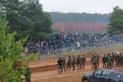 Λευκορωσία - Πολωνία: Συγκρούσεις και αλληλοκατηγορίες για τους εγκλωβισμένους μετανάστες