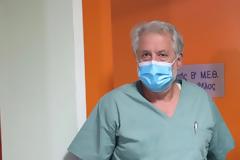 Καπραβέλος: Είχαμε τρελαθεί με την 51χρονη. Τσακωθήκαμε για να μπει στη ΜΕΘ