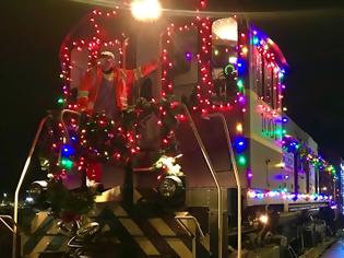 Φωτογραφία για Το χριστουγεννιάτικο τρένο της μαγικής περιπέτειας του Άι- Βασίλη ξεκίνησε τα ταξίδια του στην περιοχή του Βατερλό. Βίντεο.