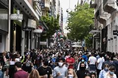 Νέα μέτρα για τους ανεμβολίαστους: Ποια σενάρια εξετάζουν οι ειδικοί