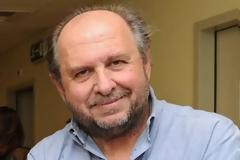 Πάνος Σκουρολιάκος: Εμβολιαστείτε γιατί χανόμαστε