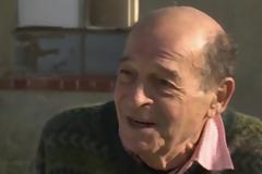 Μανούσος Μανουσάκης: «Μου πρότειναν να κάνω σειρά με έρωτα μεταξύ εμβολιασμένου και ανεμβολίαστης»