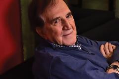 Γιώργος Κωνσταντίνου: «Ο Βουτσάς μου είχε πει ότι “αν δεν τυποποιηθείς δεν θα κάνεις καριέρα”. Στις 16 ταινίες μου είπαν πάρε δρόμο»
