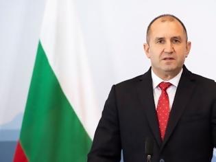 Φωτογραφία για Βουλγαρία: Πανηγυρική επανεκλογή Ράντεφ στην προεδρία