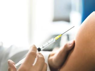 Φωτογραφία για Κορονοϊός: Νέες οδηγίες για όσους νόσησαν μετά τον εμβολιασμό