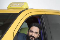 Το «ΤΑΞΙ» με τον Διονύση Ατζαράκη πατάει γκάζι… σήμερα στο OPEN!