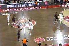 Απίστευτο buzzer beater στο ματς Μονακό - Βιλερμπάν