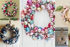 DIY Πολύ εύκολα γιορτινά στεφάνια με οικονομικές χριστουγεννιάτικες μπάλες