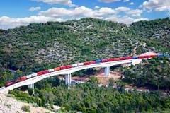 Railfreight.com: «Η Ελλάδα θα ξεκινήσει σιδηροδρομικά έργα αξίας 4 δις».