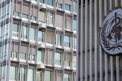 ΠΟΥ: Δεν είναι ακόμη σαφές αν η παραλλαγή Όμικρον είναι πιο μεταδοτική