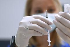 Η προστασία των mRNA εμβολίων διαρκεί περισσότερο έναντι και των στελεχών ανησυχίας του κορονοϊού