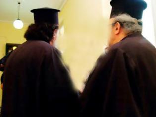 Φωτογραφία για Συνέλαβαν δύο Ιερείς στα Φάρσαλα