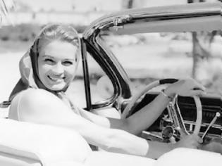 Φωτογραφία για Old Hollywood: Όταν κάθε celebrity που σεβόταν τον εαυτό του οδηγούσε μια Cadillac
