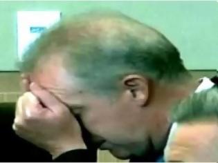 Φωτογραφία για ΣΟΚΑΡΙΣΤΙΚΟ VIDEO: Χρεοκοπημένος επιχειρηματίας αυτοκτονεί μπροστά στους δικαστές