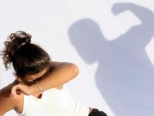 Φωτογραφία για Την έσπασε στο ξύλο, στη μέση του δρόμου