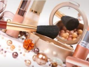 Φωτογραφία για Η σωστή χρήση καλλυντικών το καλοκαίρι