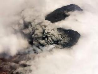 Φωτογραφία για Εκρηξη ηφαιστείου στην Κολομβία